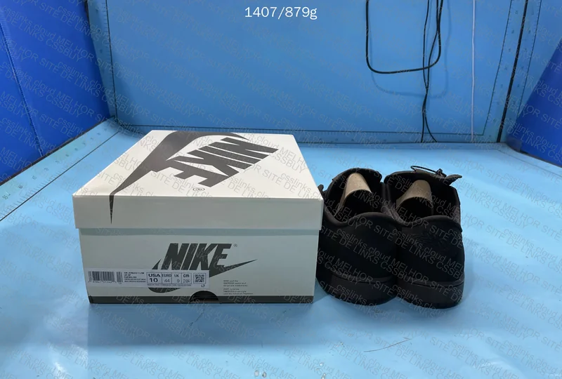 AJ1 travis scott velvet brown