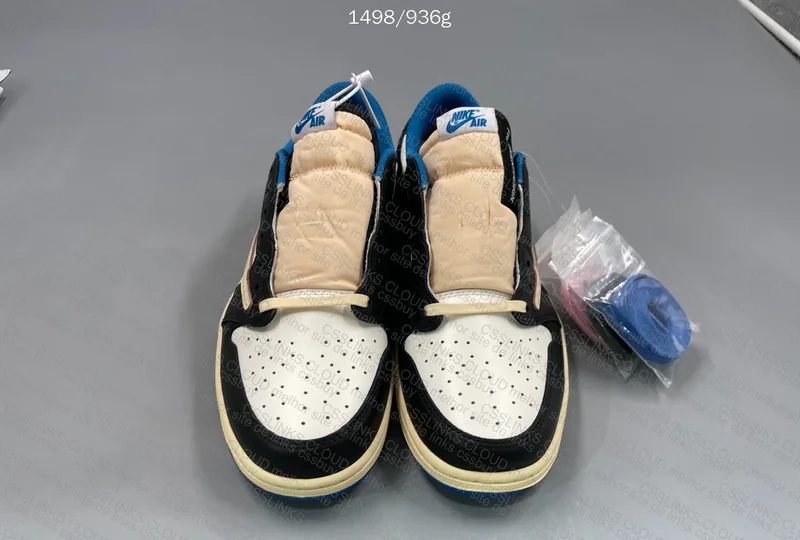 AJ1 Travis Scott x Fragment 2