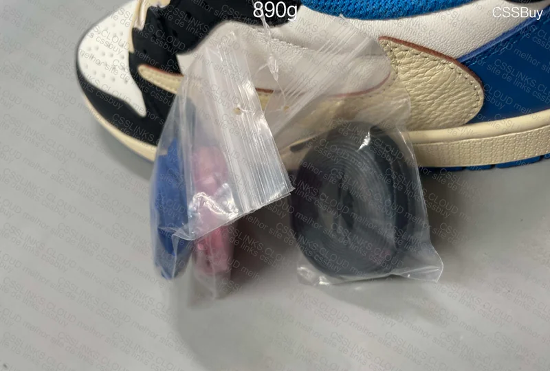 AJ1 Travis Scott x Fragment Low 10