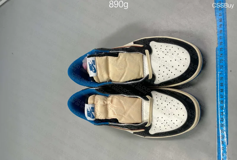 AJ1 Travis Scott x Fragment Low 2