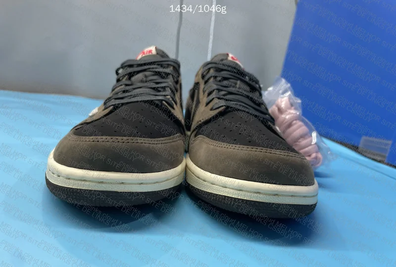 AJ1 TS Dark Mocha - LJR B-Grade