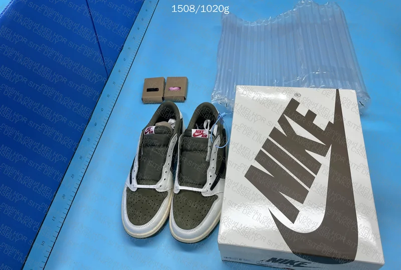 AJ1 TS Medium Olive - Help 8