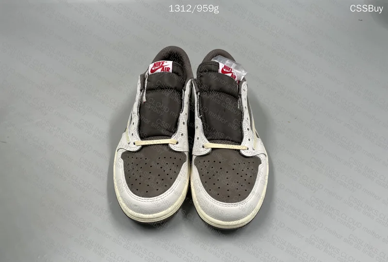 AJ1 TS PK 4.0 B GRADE