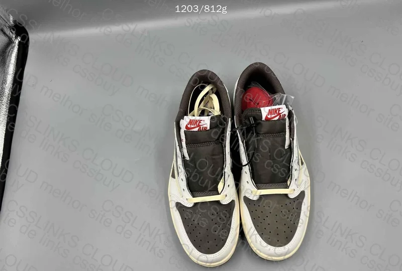 AJ1 ts Reverse Mocha