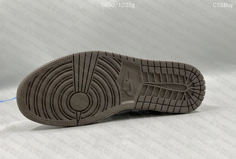 AJ1 TS REVERSE MOCHA ZOK 6