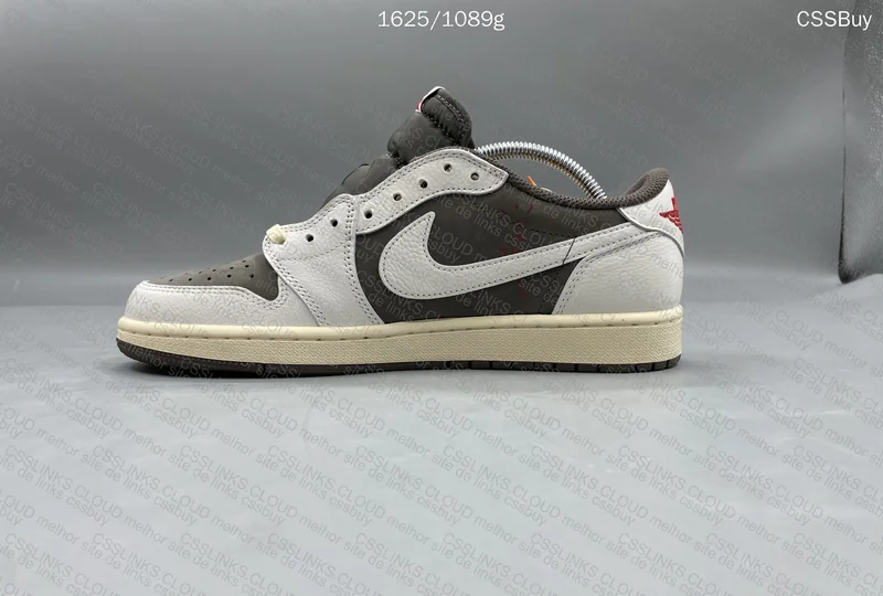 AJ1 TS REVERSE MOCHA ZOK 7