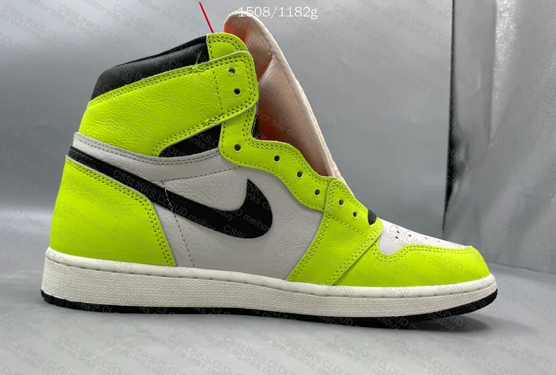 AJ1 Visionaire 3