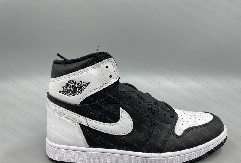 AJ1 WHITE BLACK 3