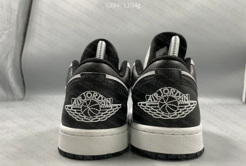 AJ1 WHITW BLACK 2