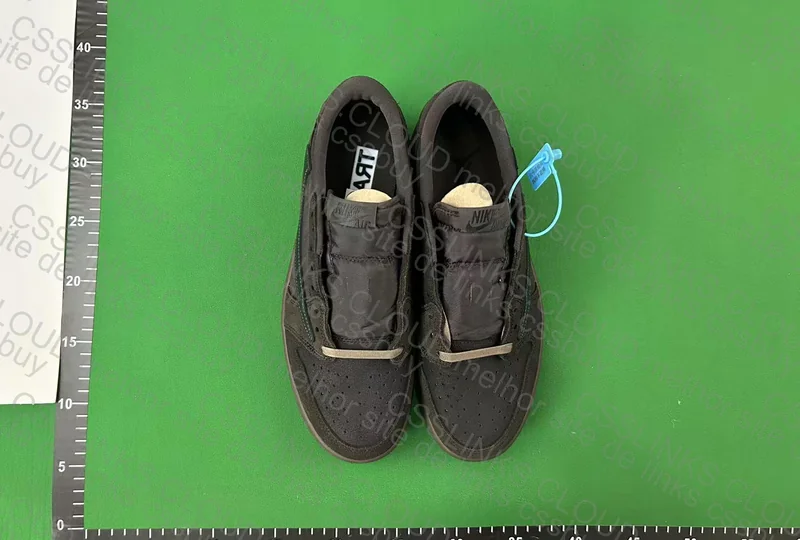 AJ1 x Travis Velvet Brown FK 3