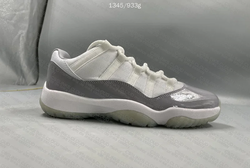 AJ11 Retro Low 4