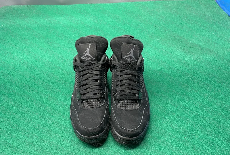 aj4 160y black cat