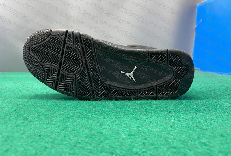 aj4 160y black cat 5