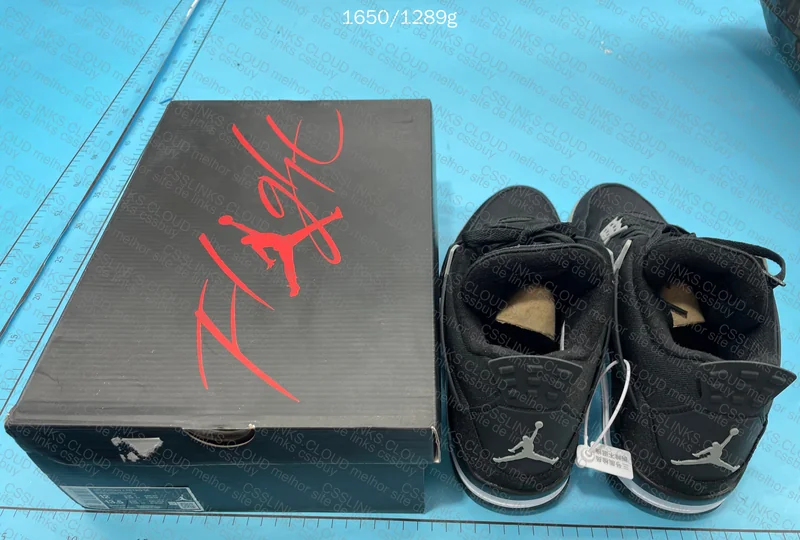 Aj4 Black Canvas SE