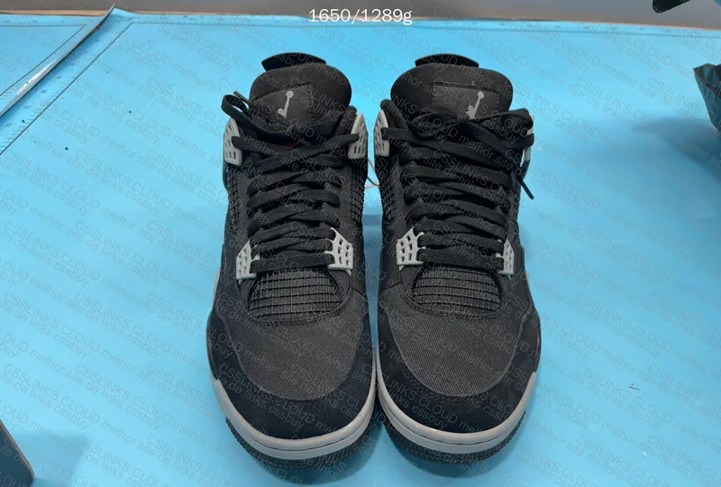 Aj4 Black Canvas SE 3