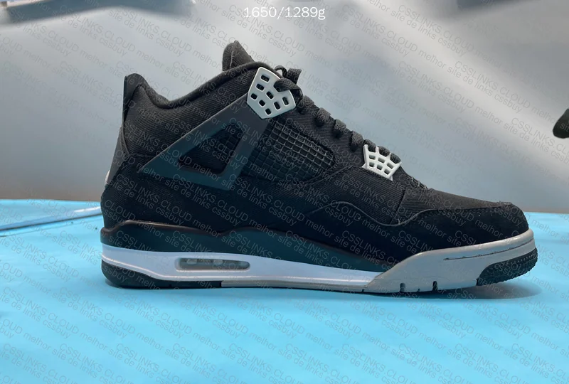 Aj4 Black Canvas SE 8
