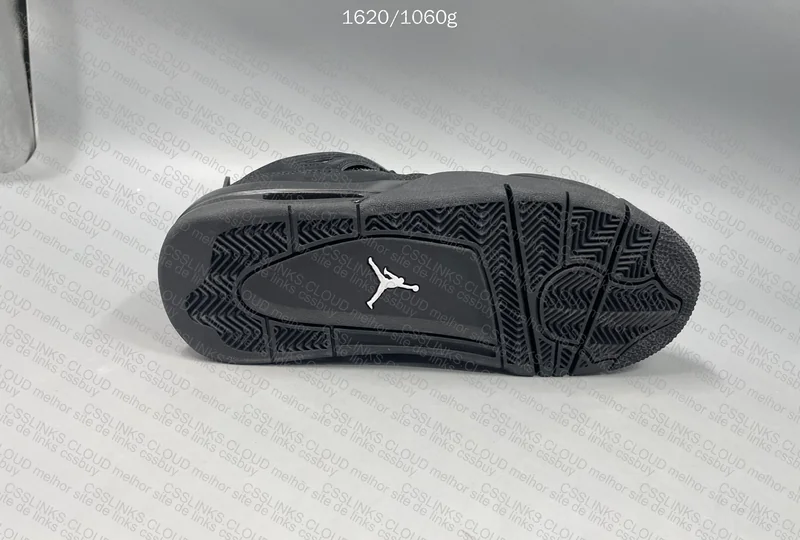 AJ4 BLACK CAT 2