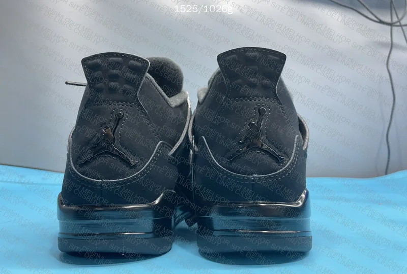 AJ4 Black cat 3