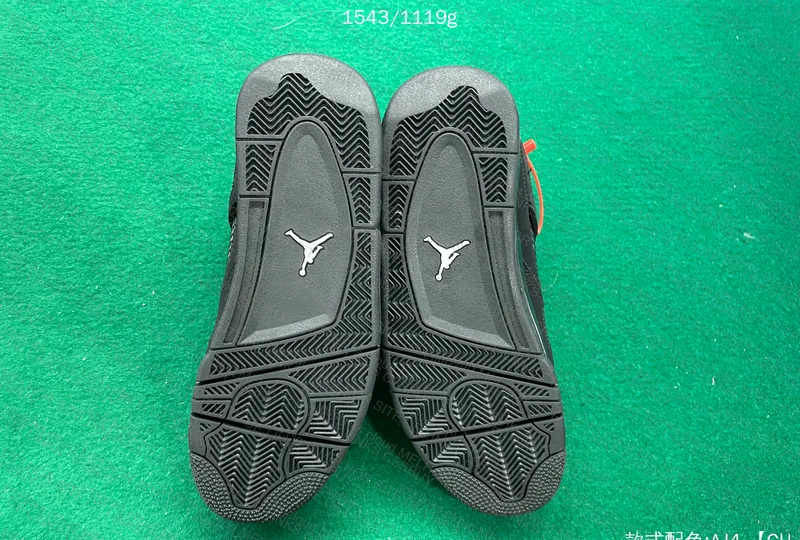 AJ4 BLACK CAT 5