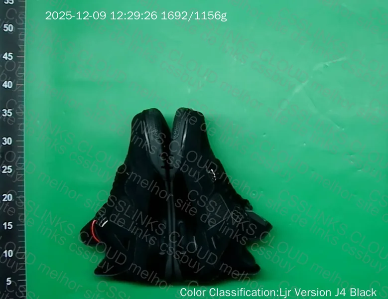 AJ4 Black Cat 5