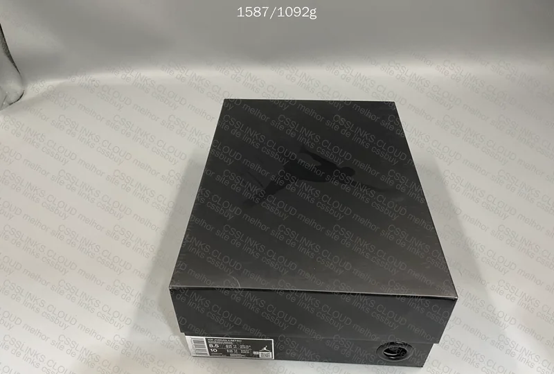 AJ4 Black Cat GX Someone Tell Me If It's GL or RL Please 3