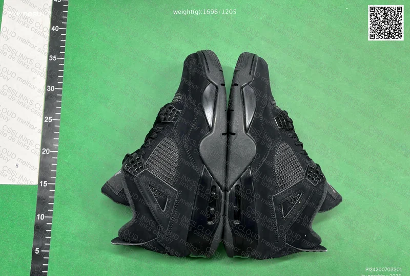 AJ4 Black Cats 3