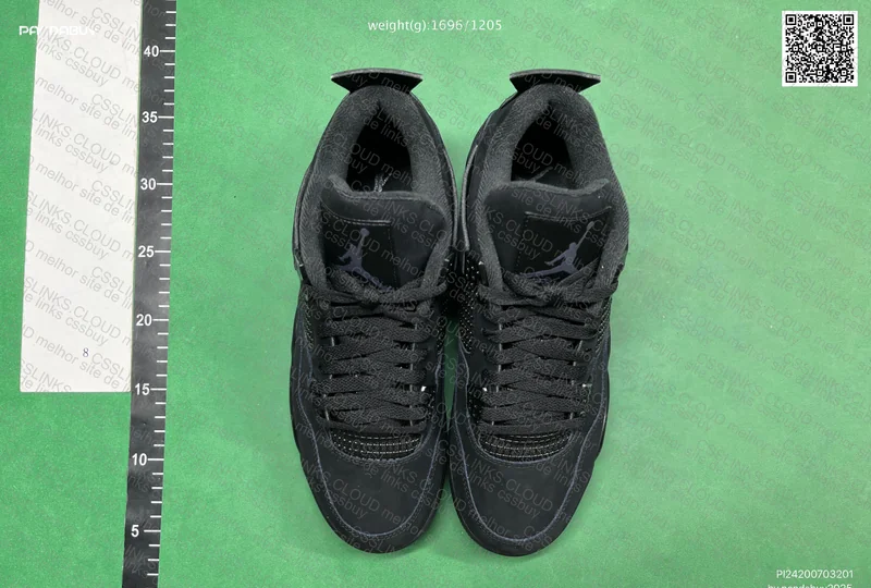 AJ4 Black Cats 4