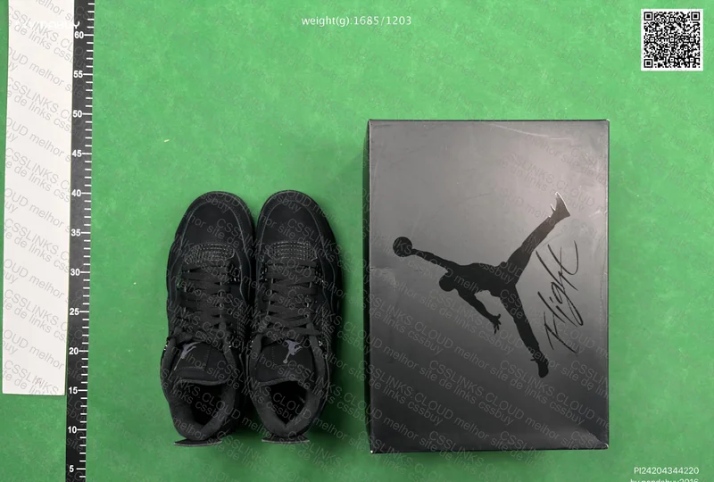 AJ4 Black Cats