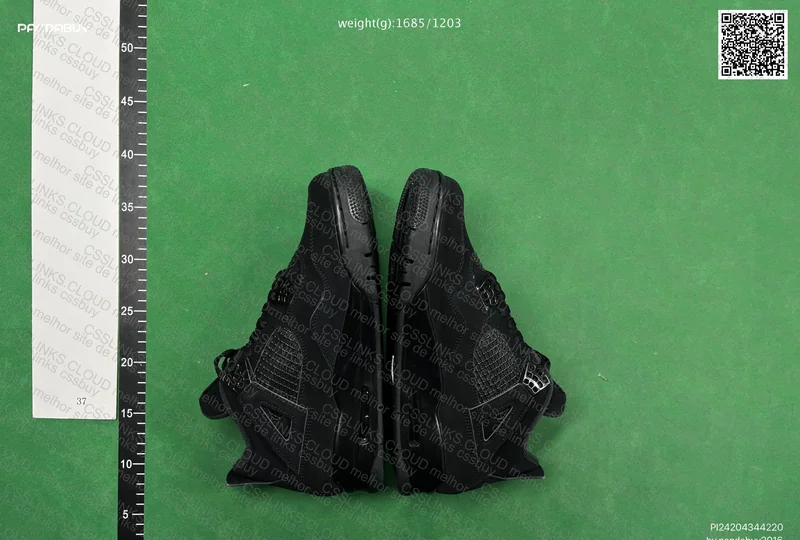AJ4 Black Cats 3