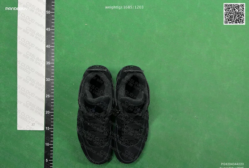 AJ4 Black Cats 4