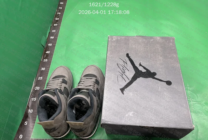 AJ4 Cave Stone LJR B 8