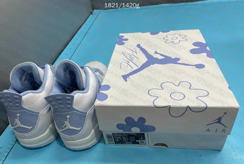 AJ4 Flower Edition at a Good Price 10