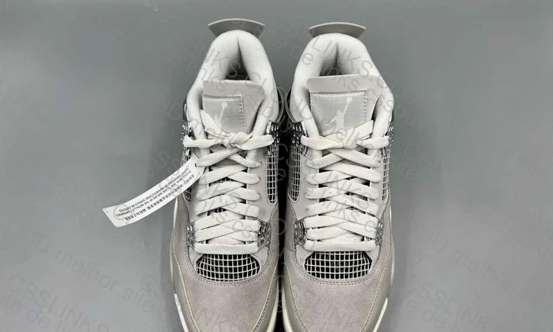 Aj4 - Frozen Moments 6