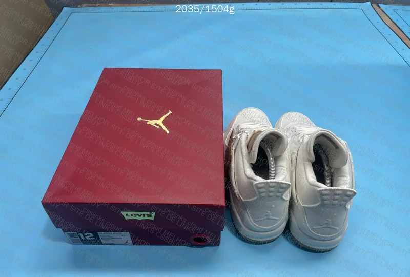 Aj4 levis “white denim” 10