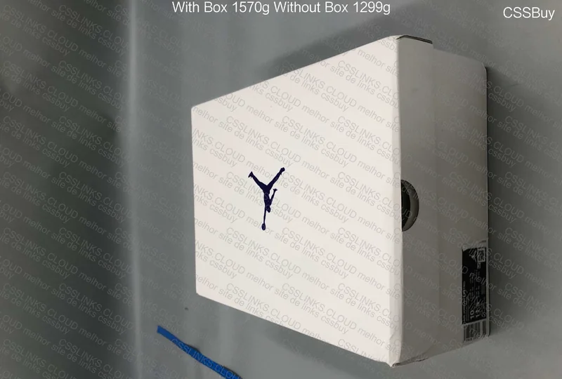 AJ4 Metalic purple 8