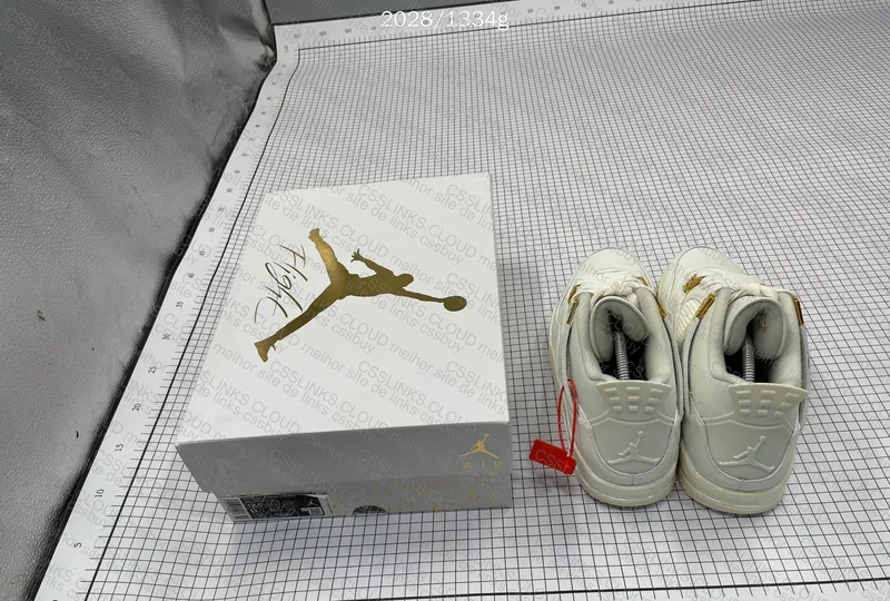 aj4 metallic gold 3