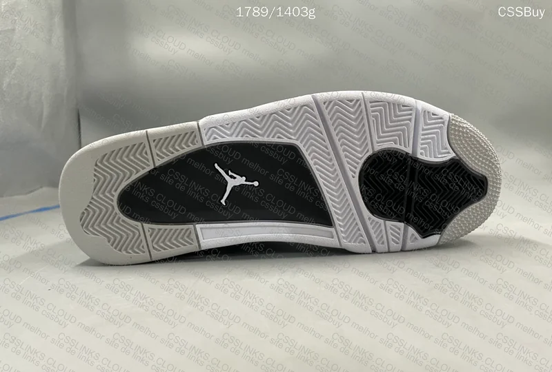 AJ4 Military Black 2