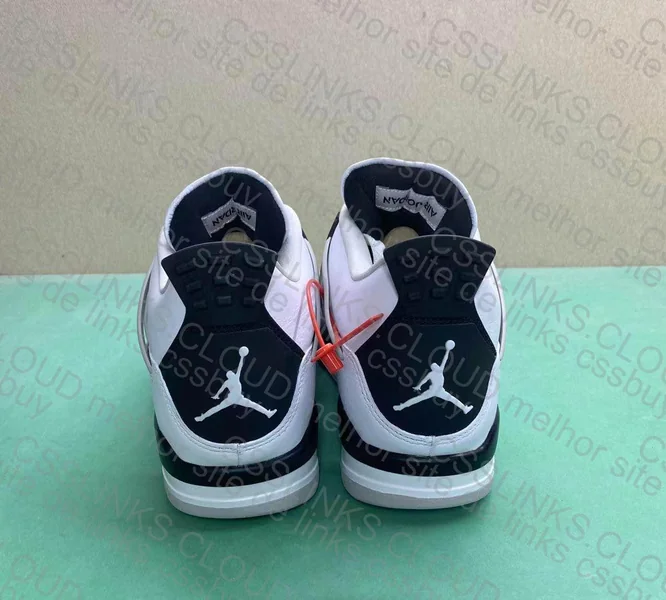 AJ4 Military Black 2