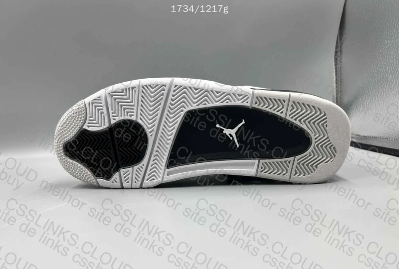 AJ4 Military Black 3