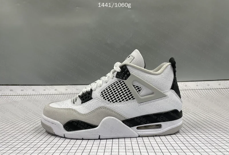 AJ4 MILITARY BLACK