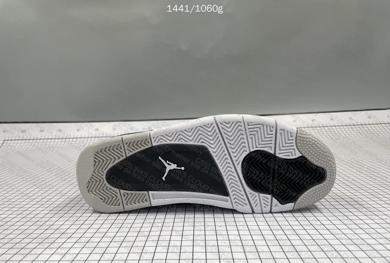 AJ4 MILITARY BLACK 5