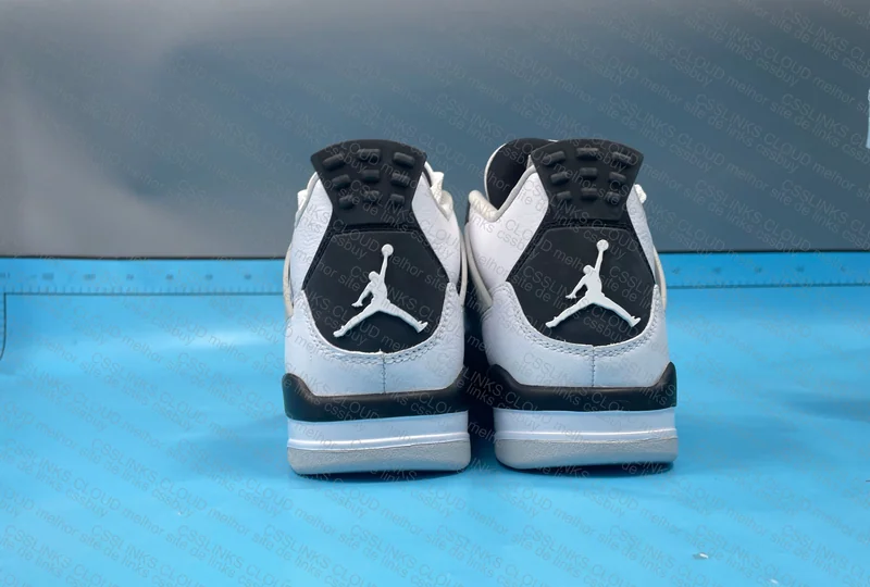 AJ4 Military Black 2