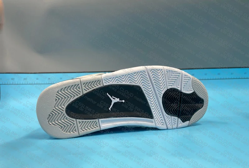 AJ4 Military Black 7