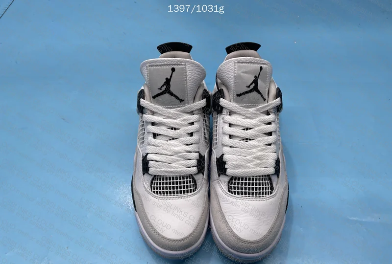 AJ4 Military Black