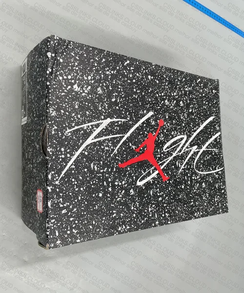 AJ4 MILITARY BLACK 170y 10
