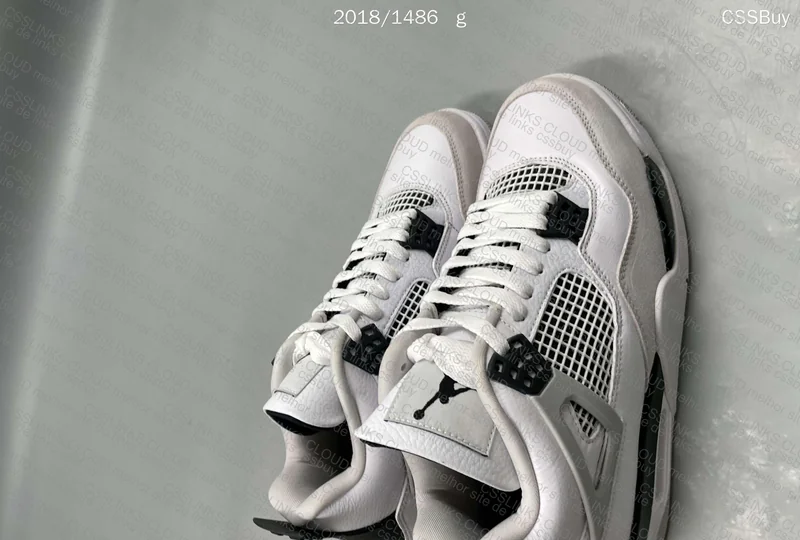 AJ4 MILITARY BLACK at 199¥