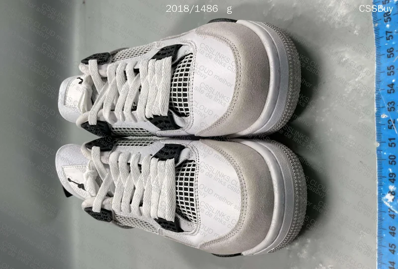 AJ4 MILITARY BLACK at 199¥ 2