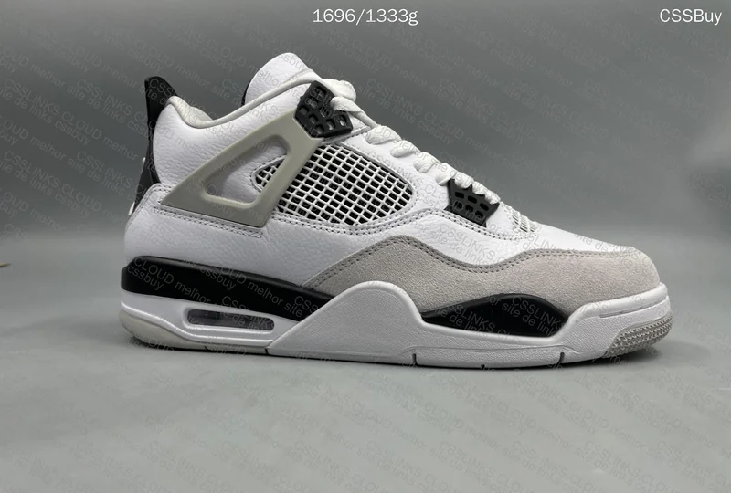 AJ4 Military Black - GL?