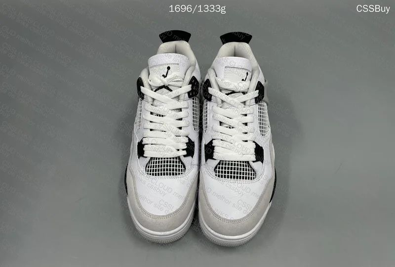 AJ4 Military Black - GL? 3