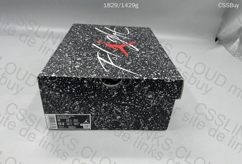 AJ4 MILITARY BLACK (GL OR RL?) 11